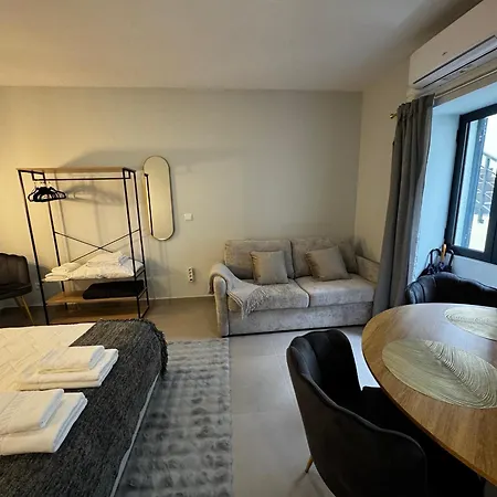 São Pedro Paradise B Down