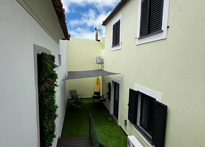 Sao Pedro Paradise B Down فونشال